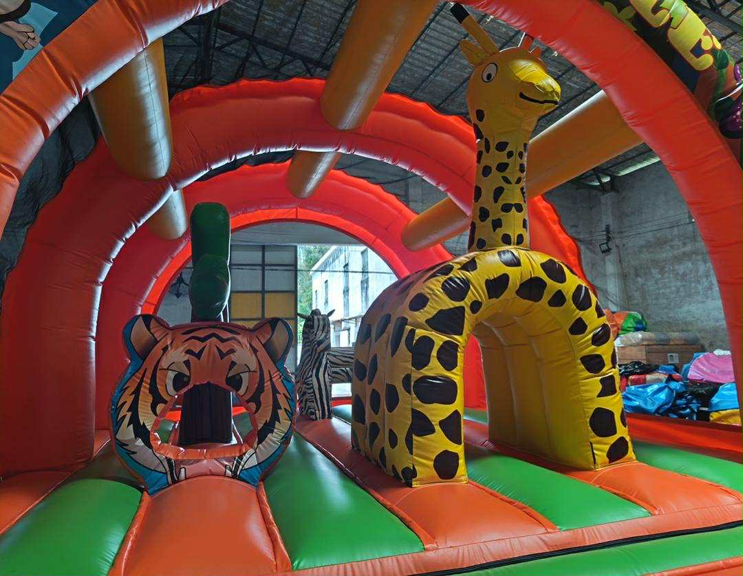 tunnel grand safari